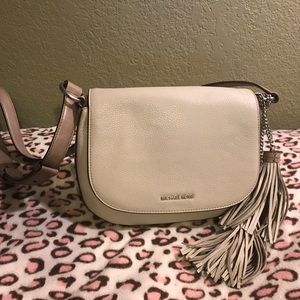 🎉SALE🎉Michael Kors crossbody bag